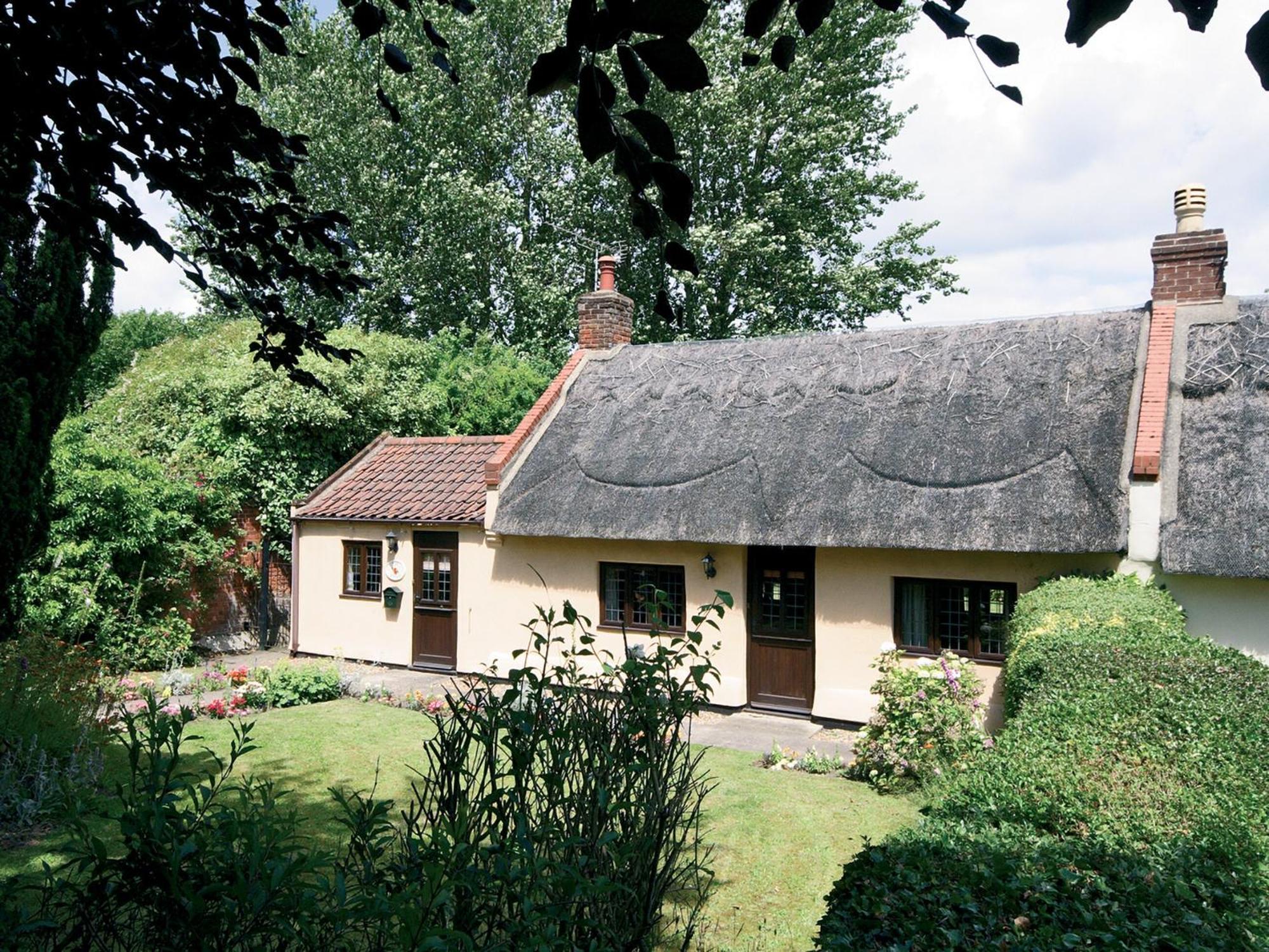 Rose Cottage - E2352 Catfield 外观 照片
