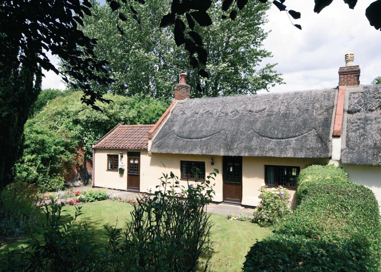 Rose Cottage - E2352 Catfield 外观 照片